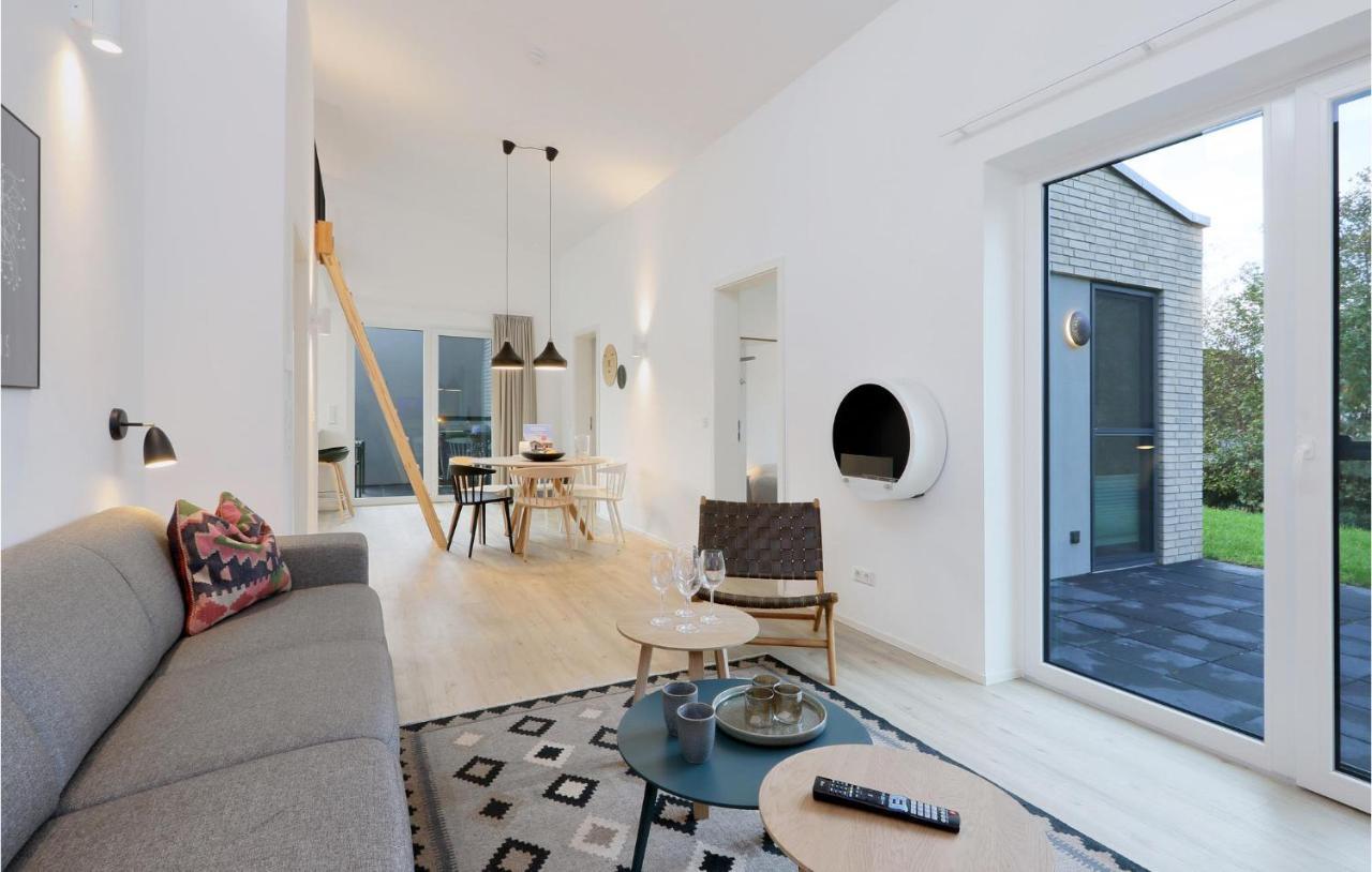 Lovely Home In Lembruch-Duemmer See With Wifi Bagian luar foto
